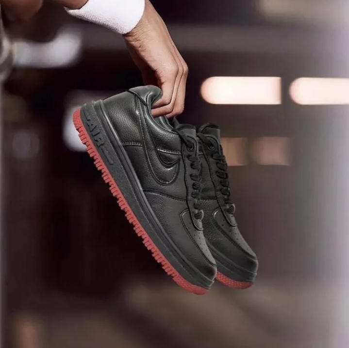 قیمت و خرید کتونی اسپرت نایک ایرفورس وان های کپی