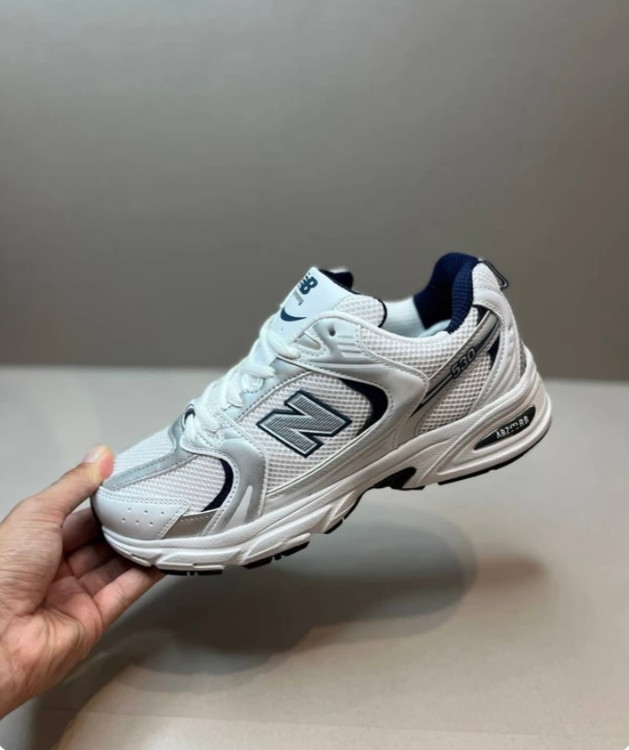 نیوبالانس 530 سفید سورمه ایی بزرگ پا