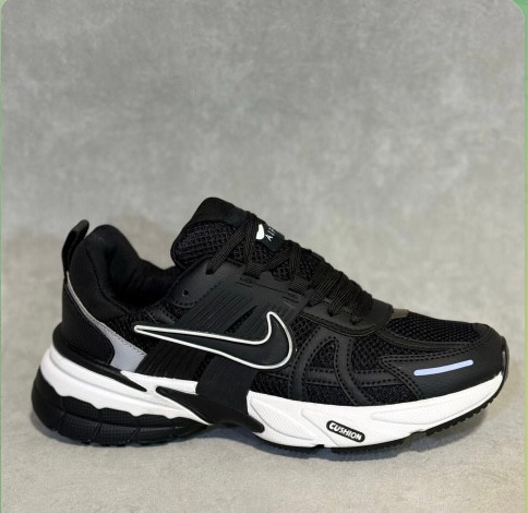 کفش کتانی مردانه زنانه نایک وی تو کی وکیوم NIKE Cushlon V2K مشکی سفید