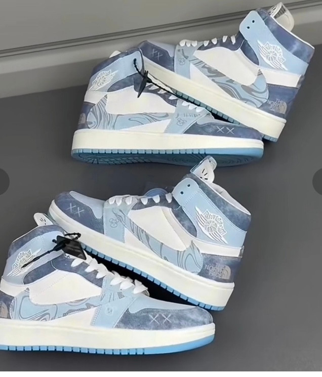 کفش کتانی مردانه زنانه نایک جردن وان ساقدار نورث فیس آبی Nike Jordan 1
