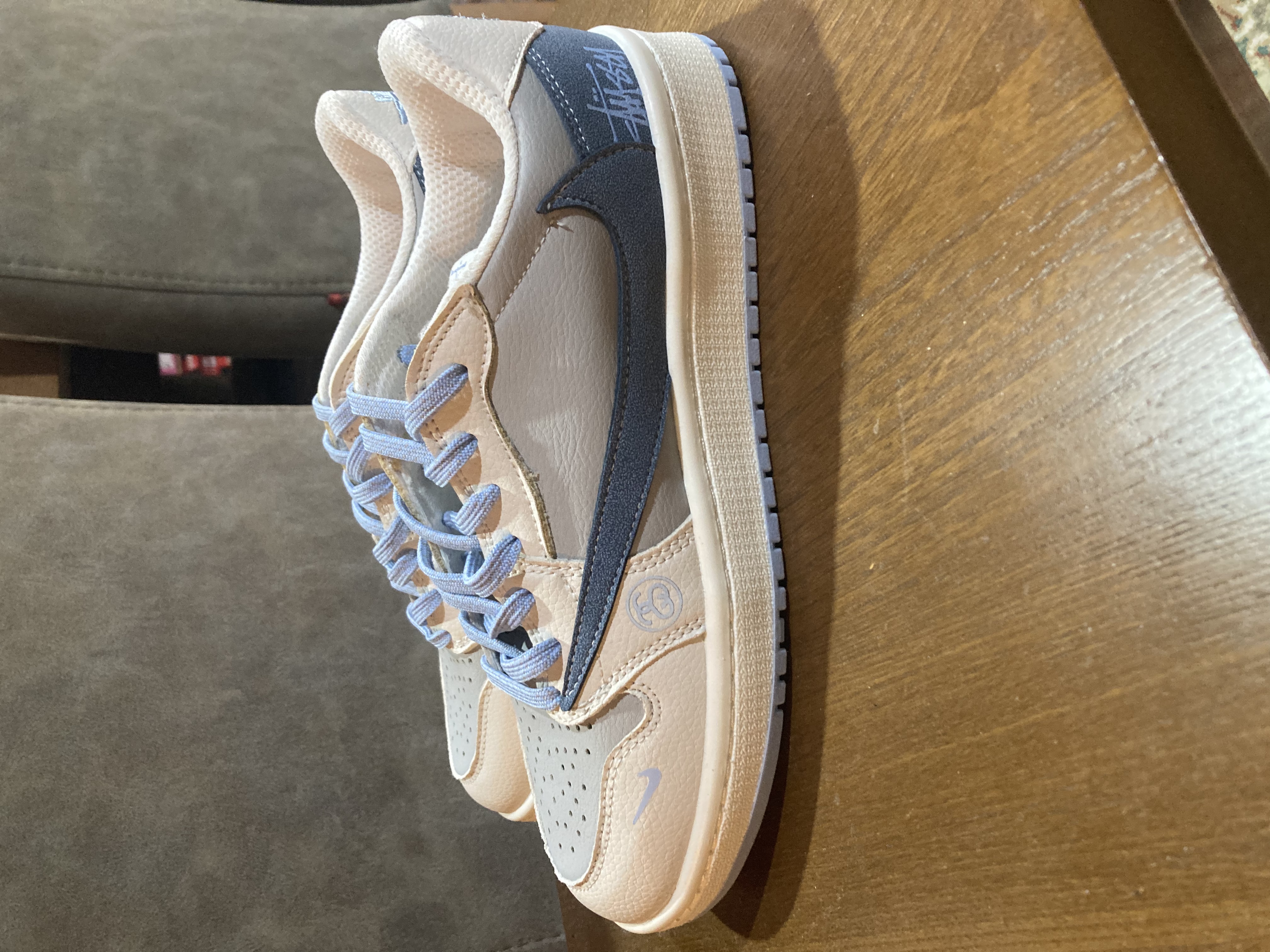 کفش کتانی مردانه زنانه نایک جردن ترویس آبی یخی  Nike Travis Scott