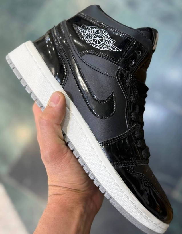 کفش کتانی مردانه زنانه نایک جردن وان ساقدار مشکی Nike Air Jordan 1