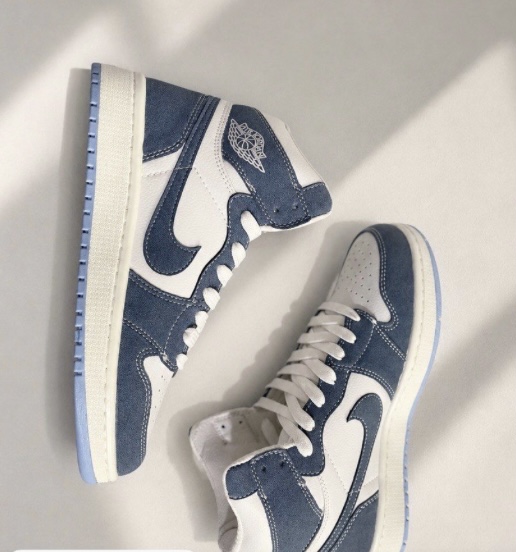 کفش کتانی مردانه زنانه  نایک جردن وان ساقدار سفید آبی  Nike Air Jordan 1