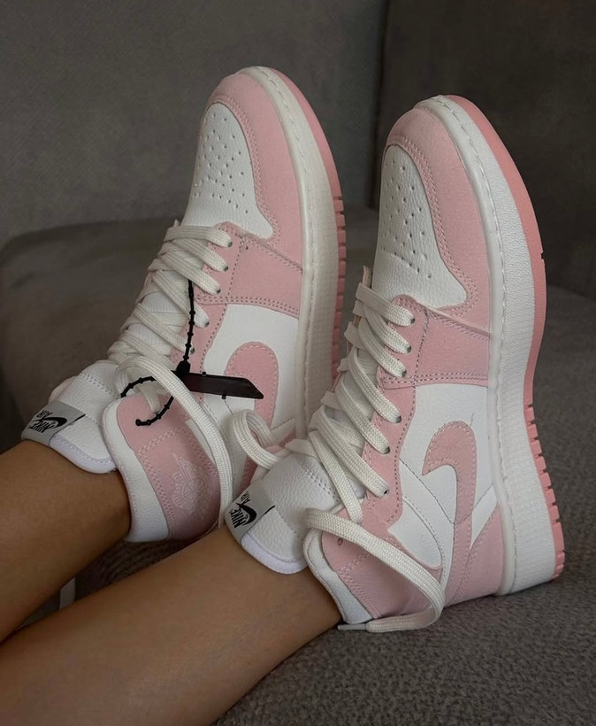 کتانی زنانه دخترانه ساقدار صورتیNike Jordan 1