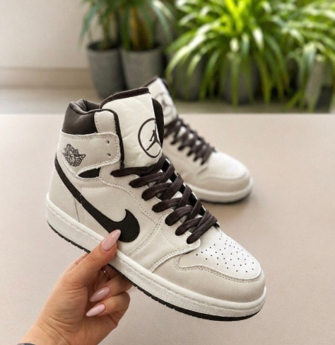 کفش کتانی مردانه زنانه نایک ایر جردن 1 ساقدار کرم قهوه ایی Nike Air Jordan 1