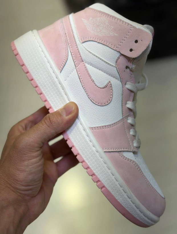 کتانی زنانه دخترانه ساقدار صورتیNike Jordan 1