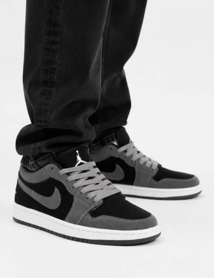 کتانی مردانه زنانه نایک ایر جردن 1 مشکی طوسی بزرگ پا Nike Jordan 1