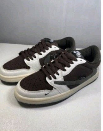 کفش کتانی مردانه زنانه ترویس دیور کاستوم موکاNike Air Jordan 1