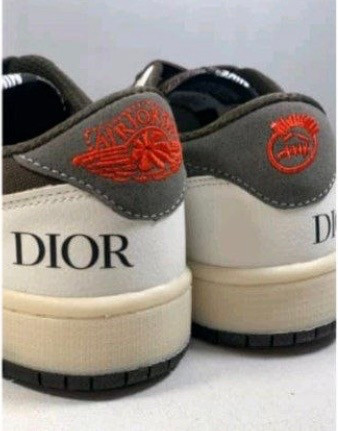 کفش کتانی مردانه زنانه ترویس دیور کاستوم موکاNike Air Jordan 1