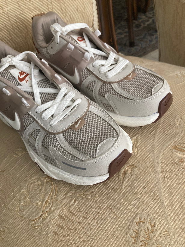 کفش کتانی مردانه زنانه نایک وی تو کی وکیوم NIKE Cushlon V2K موکا